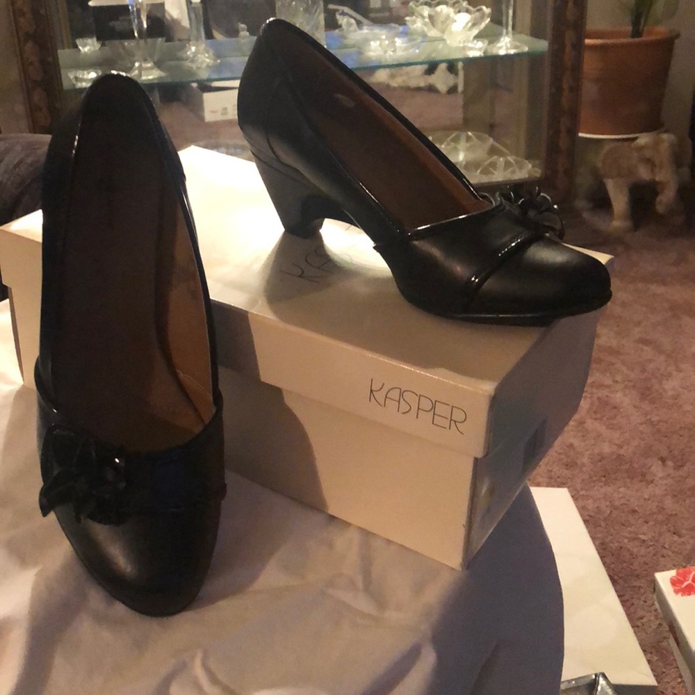 Shoe
